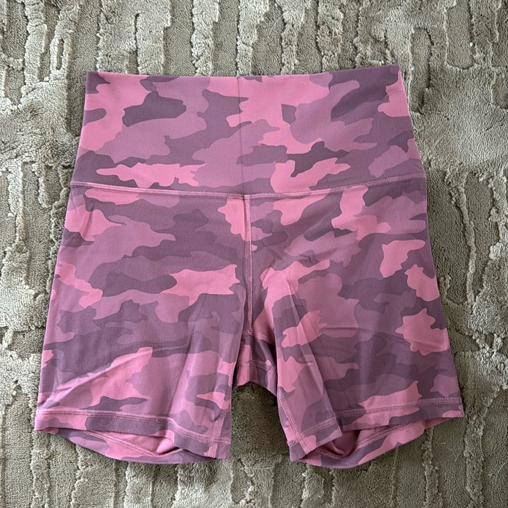 lululemon - Align HR Short 6”
